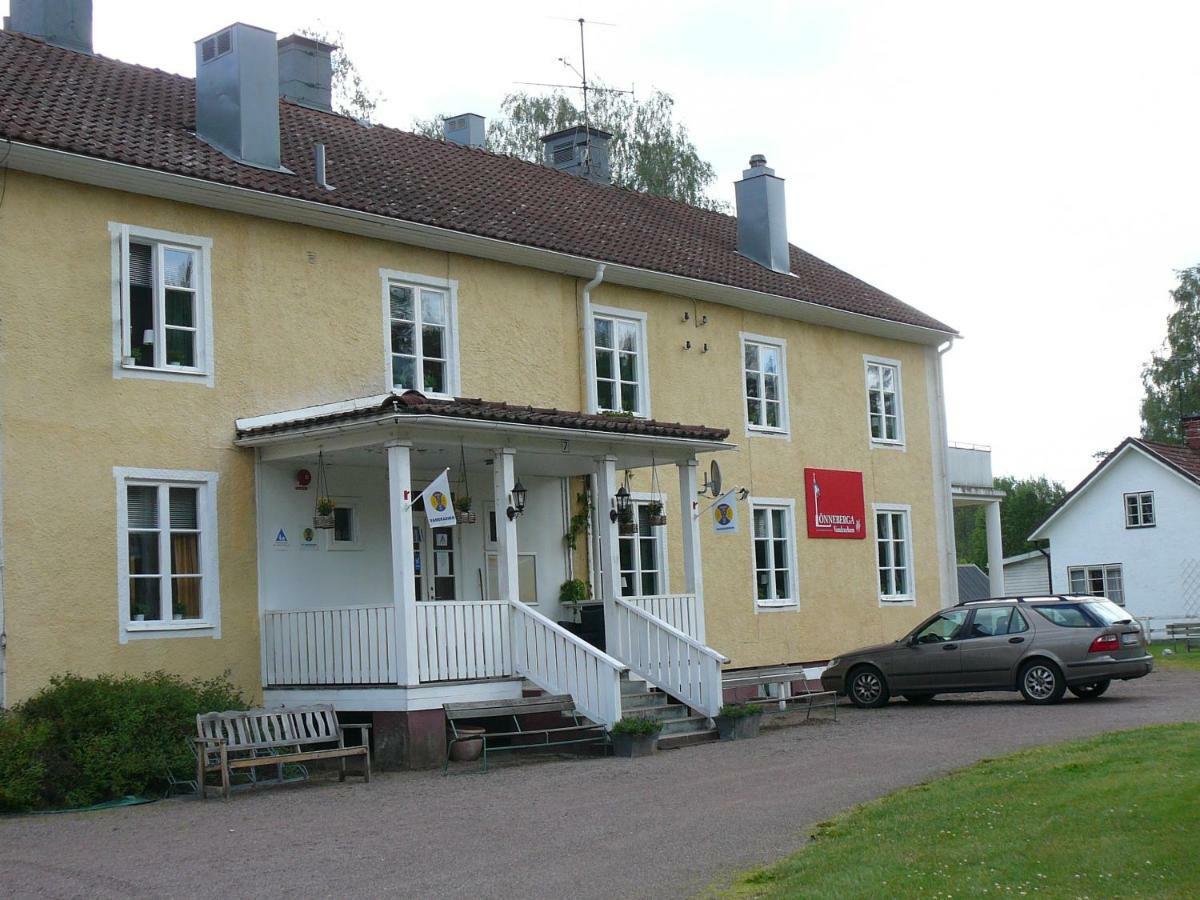 Loenneberga Vandrarhem & Hostel מראה חיצוני תמונה